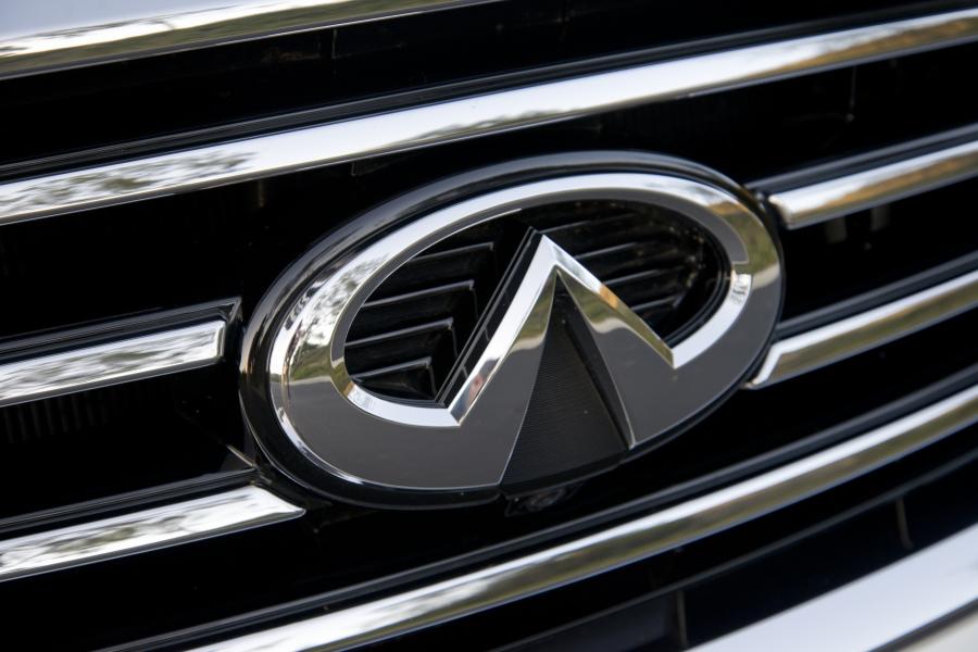  Infiniti QX60 Hybrid AWD 2014 года  (фото 20 из 20)